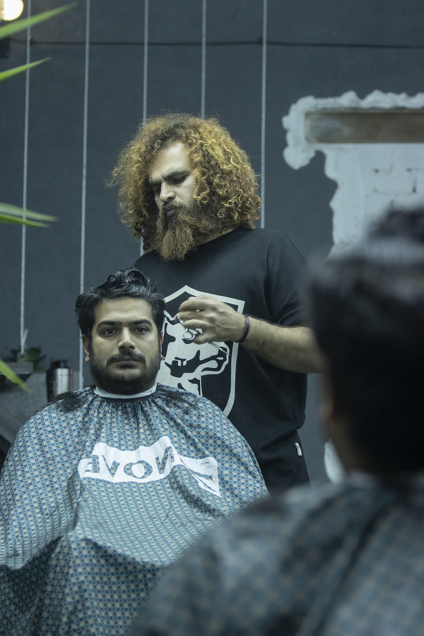Barber and client 